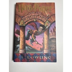 Harry Potter and the Sorcerers Stone First American Edition Hardcover 1998
